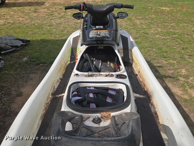 image for item ET5099 2001 Yamaha Wave Runner XL 800 personal watercraft