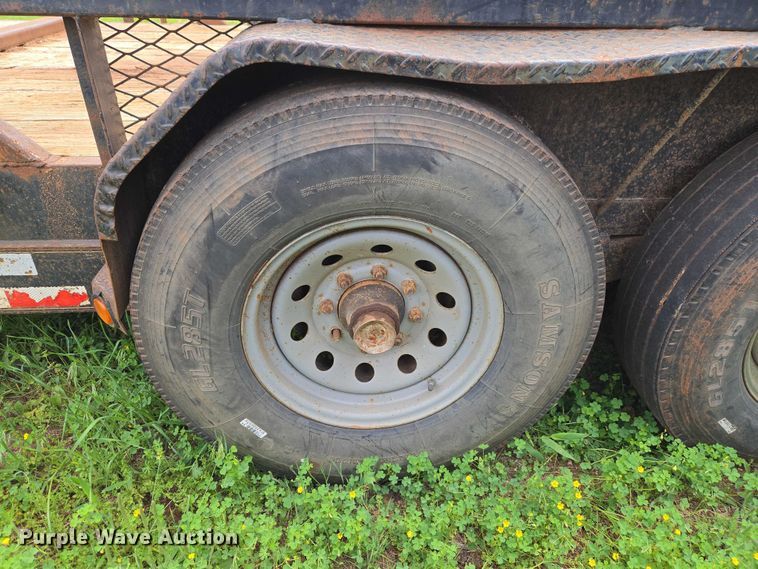 image for item ET5209 2008 Lamar equipment trailer