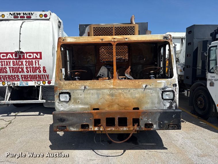 image for item ET6039 2013 Crane Carrier  refuse truck