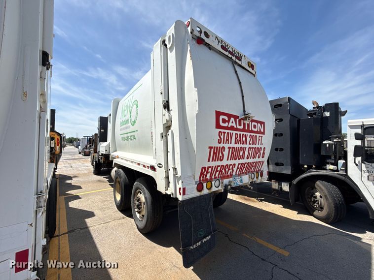 image for item ET6039 2013 Crane Carrier  refuse truck