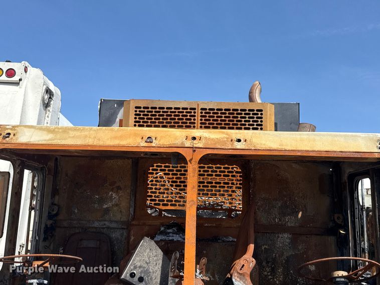 image for item ET6039 2013 Crane Carrier  refuse truck