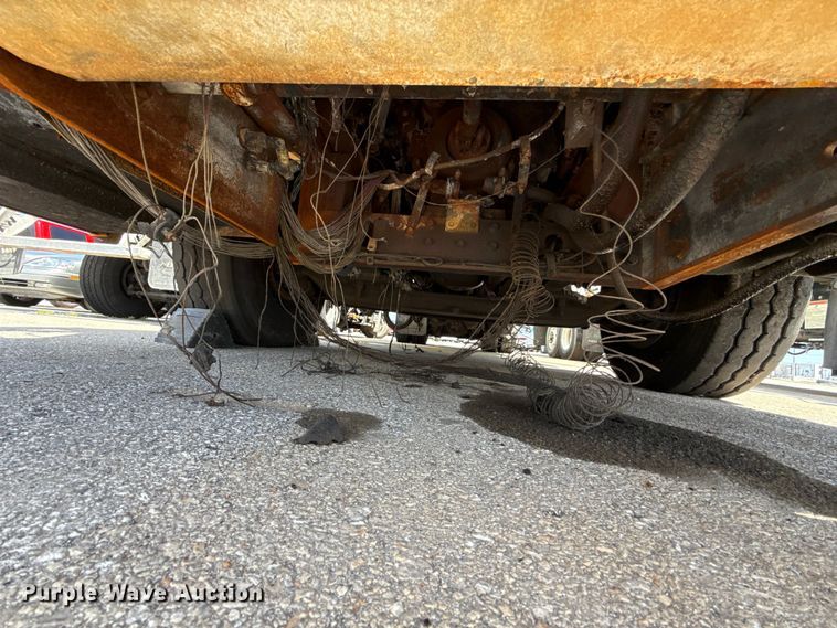 image for item ET6039 2013 Crane Carrier  refuse truck