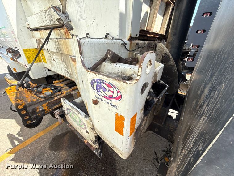 image for item ET6039 2013 Crane Carrier  refuse truck