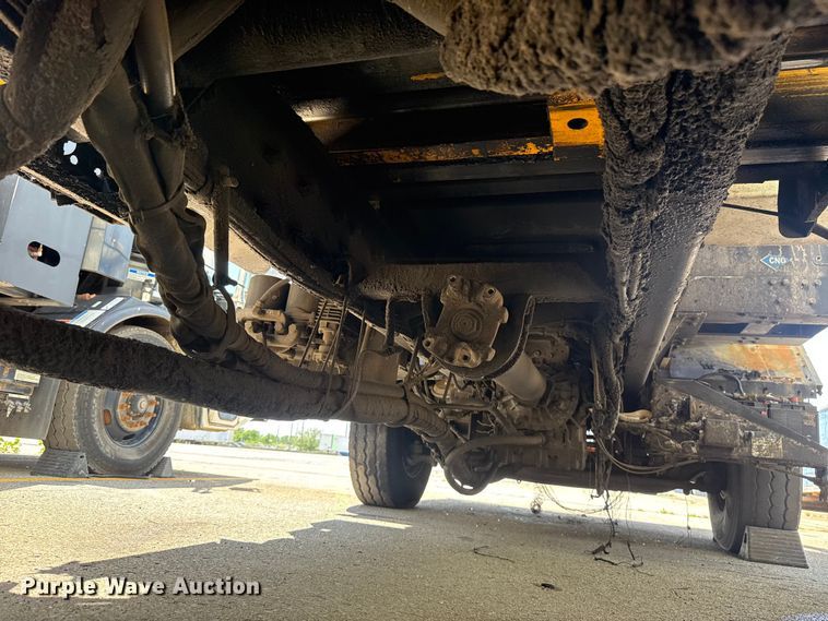 image for item ET6039 2013 Crane Carrier  refuse truck