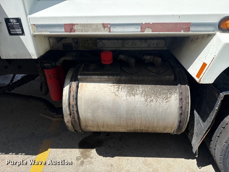 image for item ET6039 2013 Crane Carrier  refuse truck