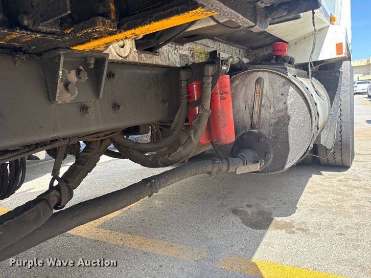 image for item ET6039 2013 Crane Carrier  refuse truck