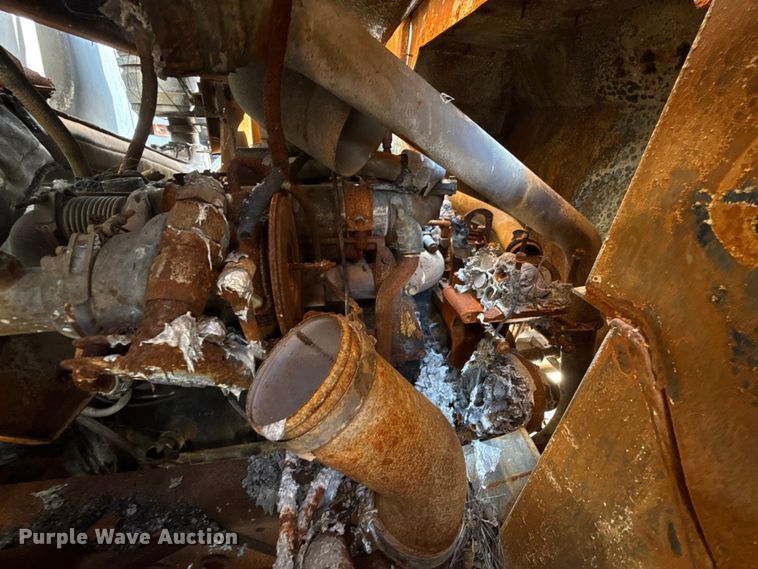 image for item ET6039 2013 Crane Carrier  refuse truck