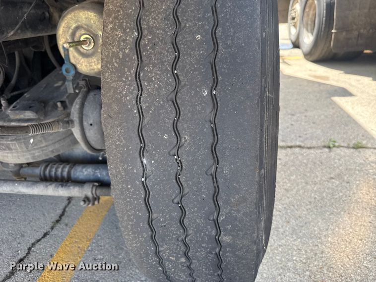 image for item ET6039 2013 Crane Carrier  refuse truck