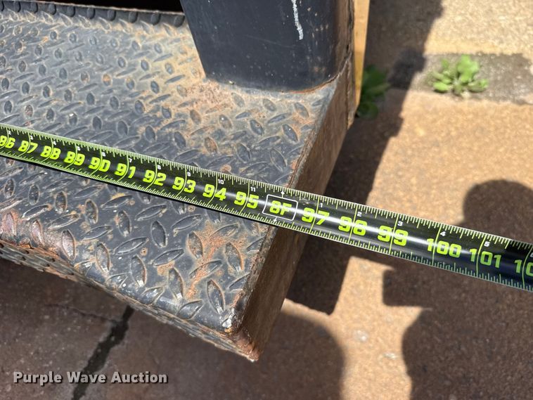 image for item ET6040 2003 Ford E450 box truck