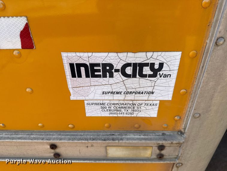 image for item ET6040 2003 Ford E450 box truck