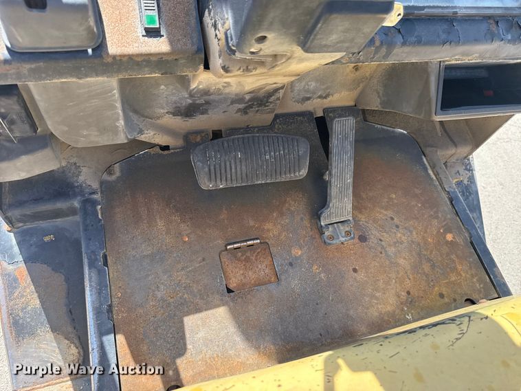 image for item ET6045 Yale GLP050TGEVAE086 forklift