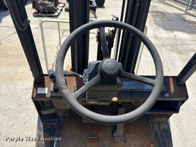 image for item ET6045 Yale GLP050TGEVAE086 forklift
