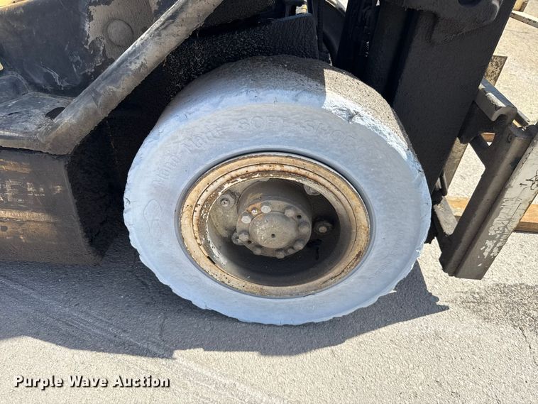 image for item ET6045 Yale GLP050TGEVAE086 forklift