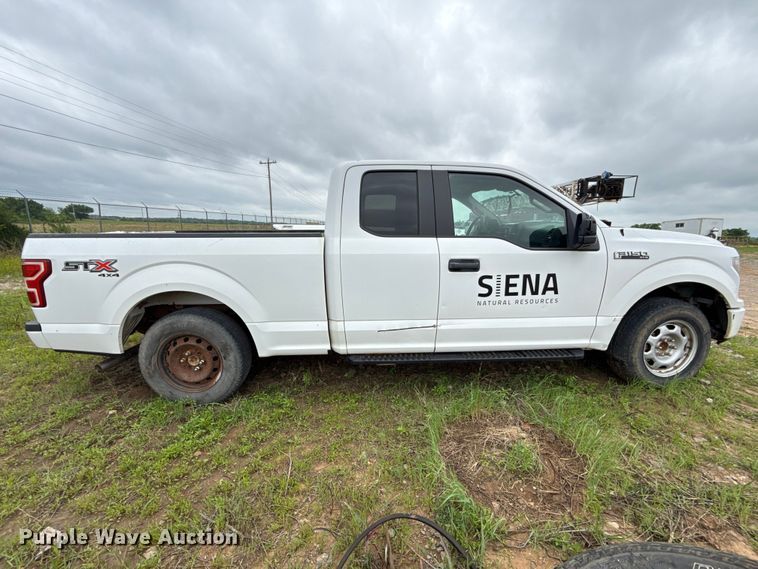 image for item ET6065 2019 Ford F150 Ext. Cab pickup truck