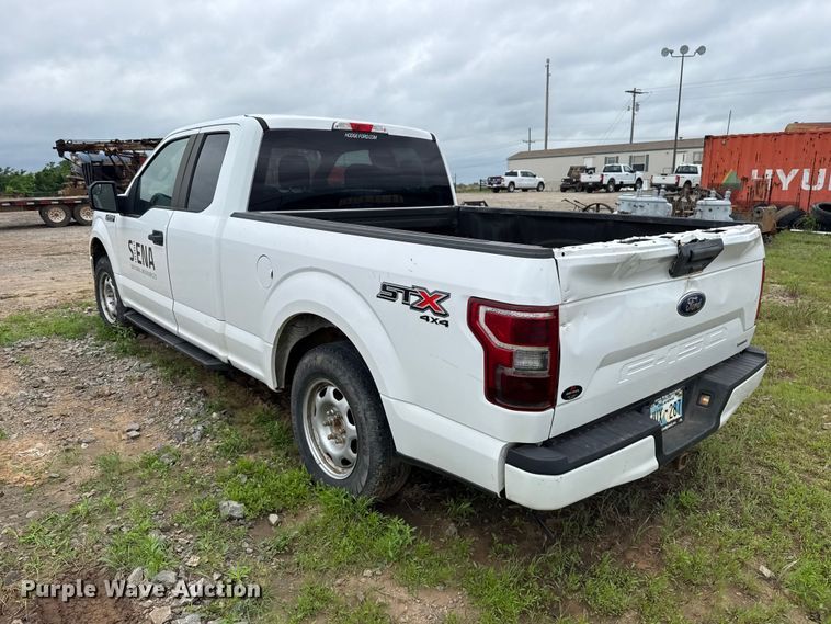 image for item ET6065 2019 Ford F150 Ext. Cab pickup truck