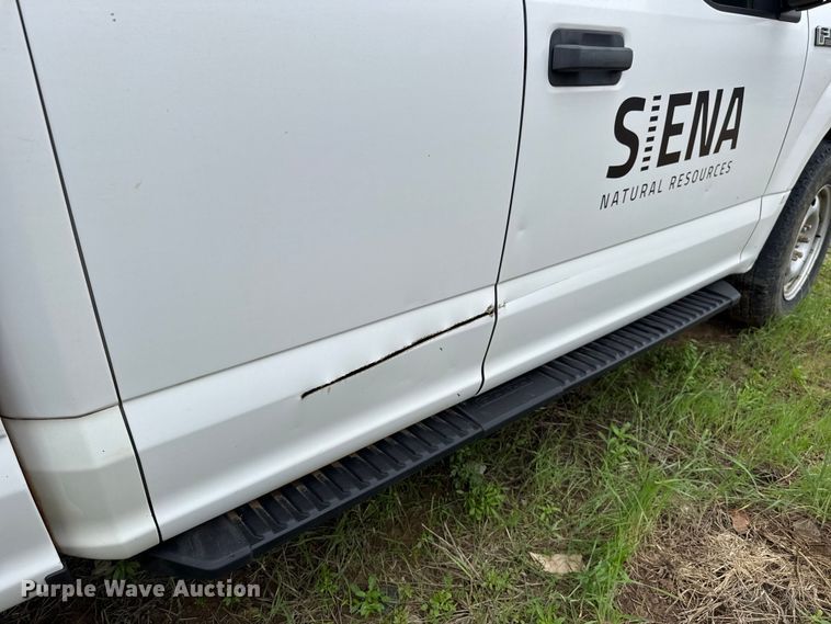 image for item ET6065 2019 Ford F150 Ext. Cab pickup truck