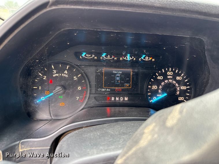 image for item ET6065 2019 Ford F150 Ext. Cab pickup truck