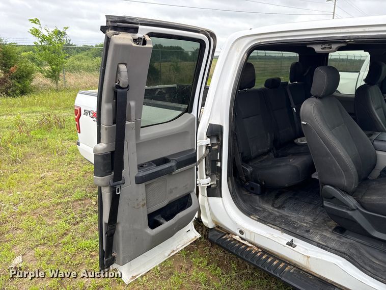 image for item ET6065 2019 Ford F150 Ext. Cab pickup truck