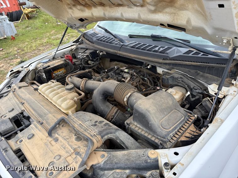 image for item ET6065 2019 Ford F150 Ext. Cab pickup truck