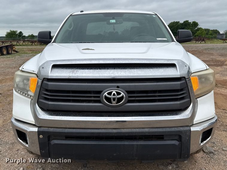 image for item ET6066 2014 Toyota Tundra Crew Cab pickup truck