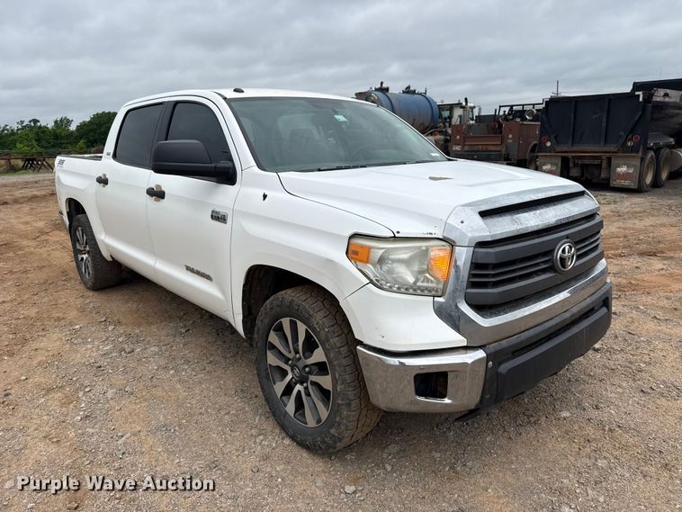 image for item ET6066 2014 Toyota Tundra Crew Cab pickup truck