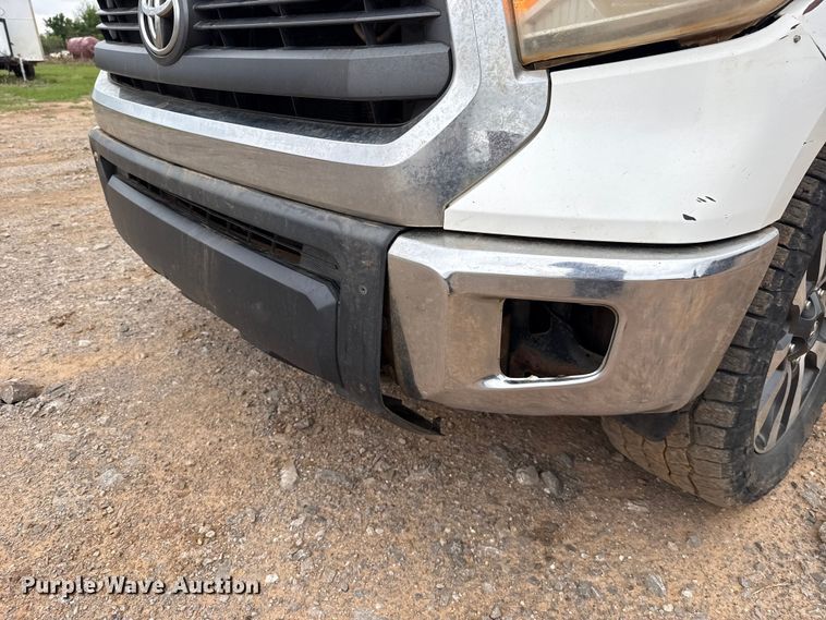image for item ET6066 2014 Toyota Tundra Crew Cab pickup truck