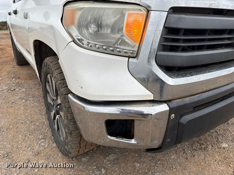 image for item ET6066 2014 Toyota Tundra Crew Cab pickup truck