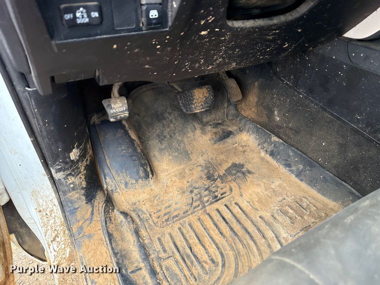 image for item ET6066 2014 Toyota Tundra Crew Cab pickup truck