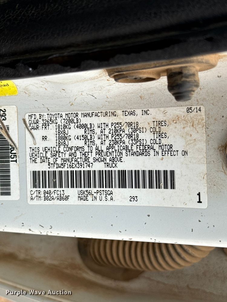 image for item ET6066 2014 Toyota Tundra Crew Cab pickup truck