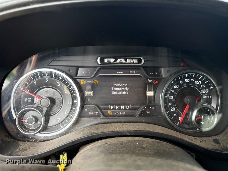 image for item ET6067 2019 RAM 1500 Crew Cab pickup truck