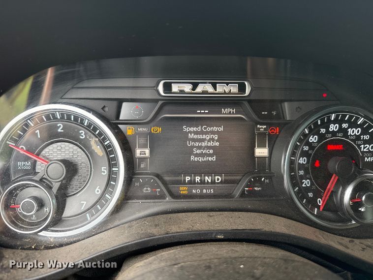 image for item ET6067 2019 RAM 1500 Crew Cab pickup truck