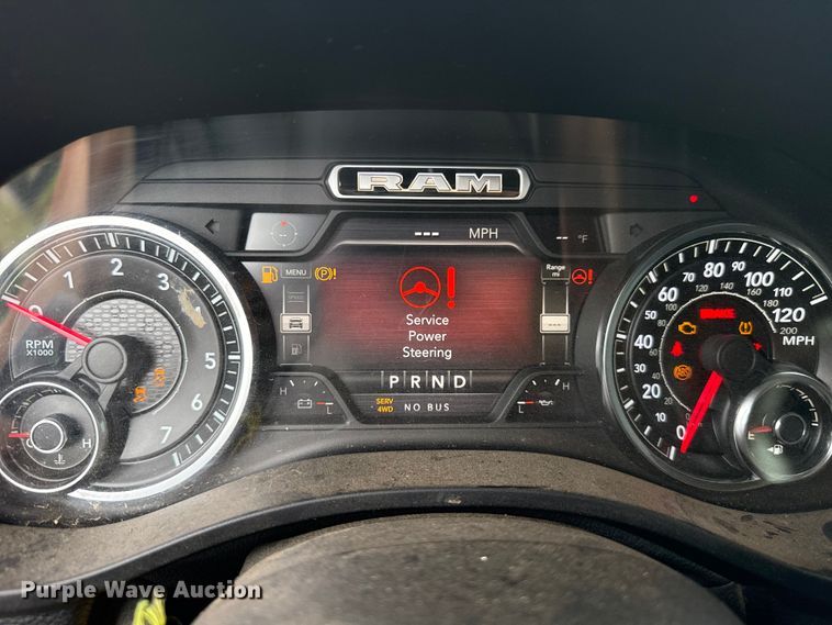image for item ET6067 2019 RAM 1500 Crew Cab pickup truck