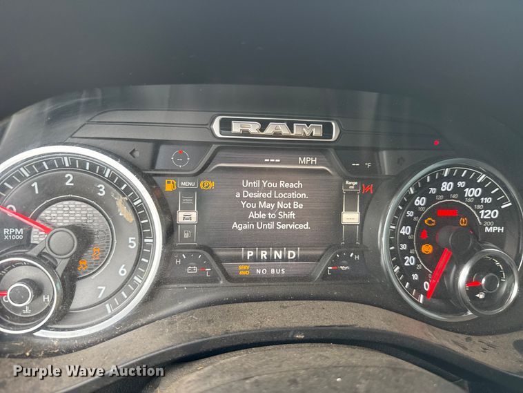 image for item ET6067 2019 RAM 1500 Crew Cab pickup truck