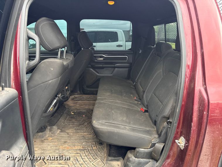 image for item ET6067 2019 RAM 1500 Crew Cab pickup truck
