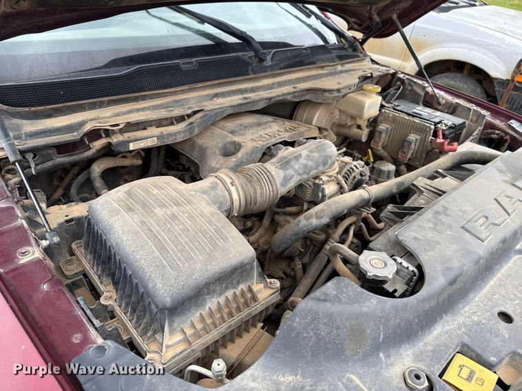 image for item ET6067 2019 RAM 1500 Crew Cab pickup truck