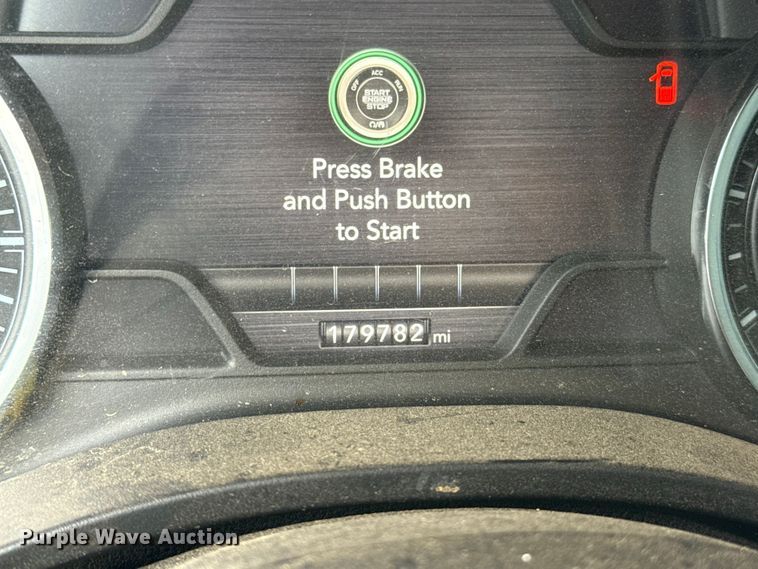image for item ET6067 2019 RAM 1500 Crew Cab pickup truck