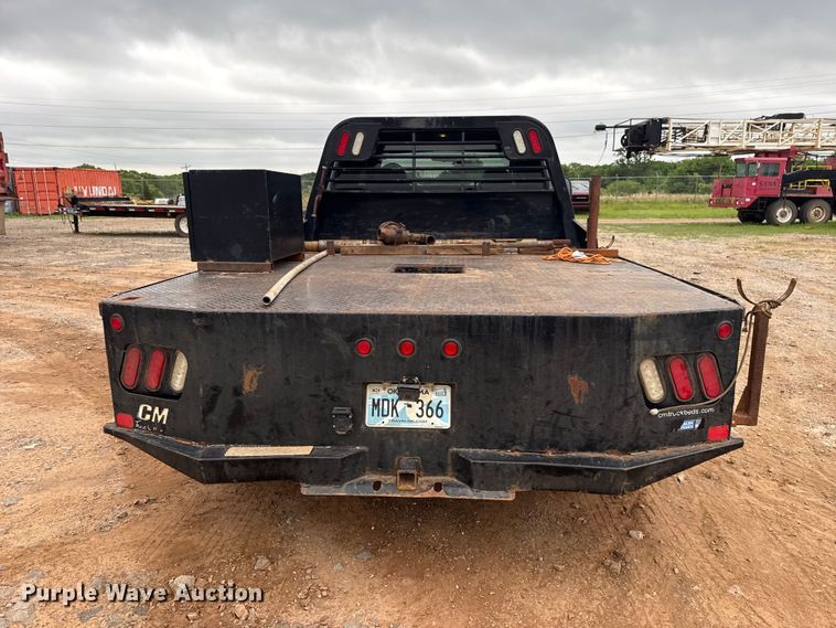image for item ET6068 2001 Ford F350 Super Duty Crew Cab pickup truck