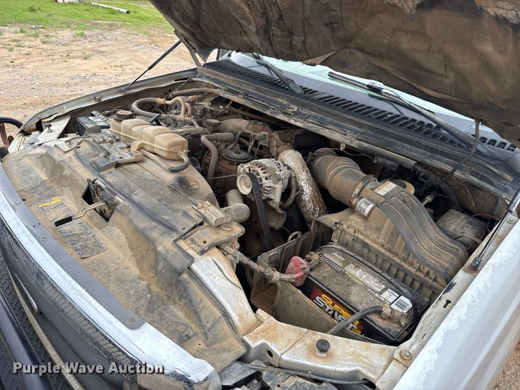image for item ET6068 2001 Ford F350 Super Duty Crew Cab pickup truck