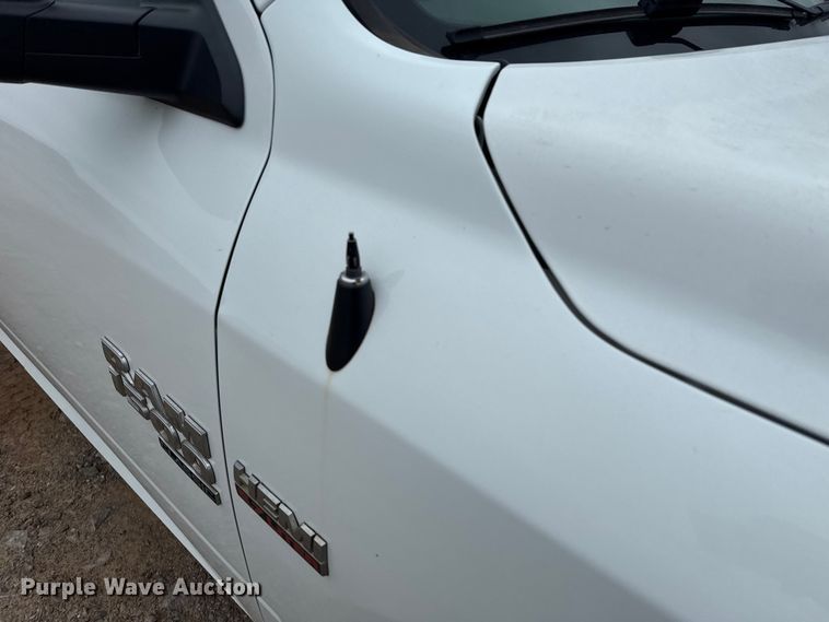 image for item ET6069 2019 RAM 1500 