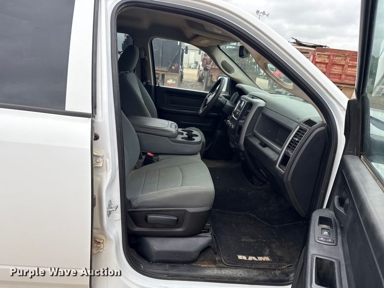 image for item ET6069 2019 RAM 1500 