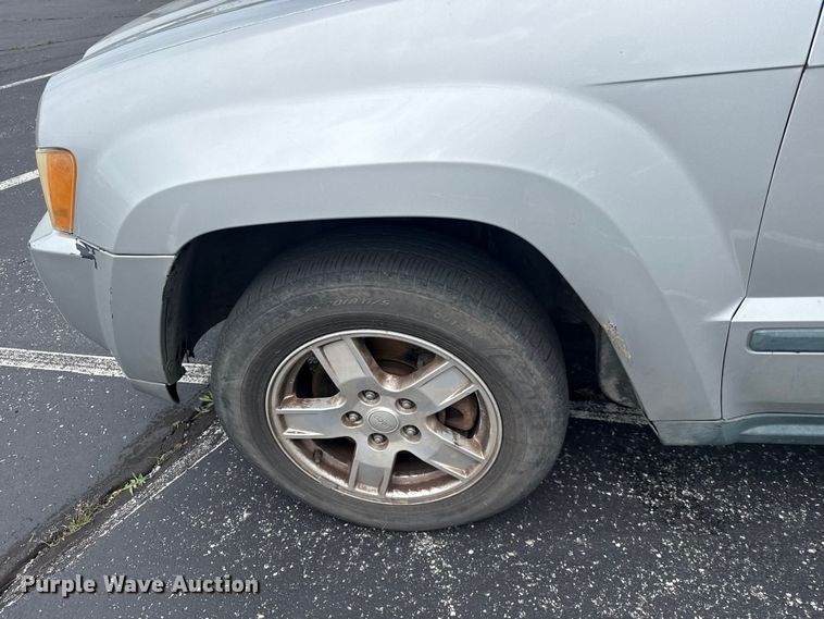 image for item ET6070 2007 Jeep Grand Cherokee SUV