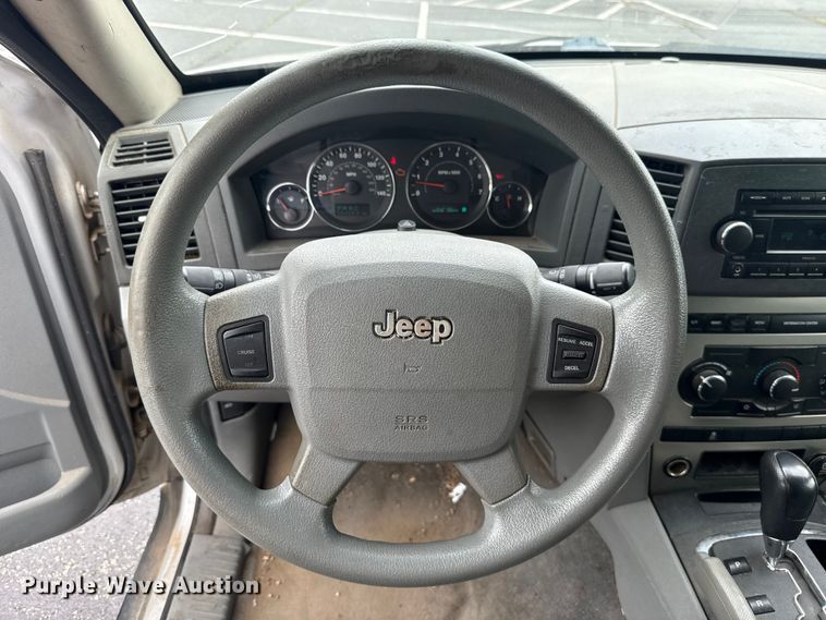 image for item ET6070 2007 Jeep Grand Cherokee SUV