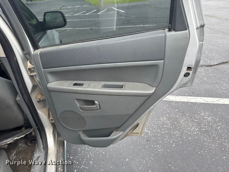 image for item ET6070 2007 Jeep Grand Cherokee SUV