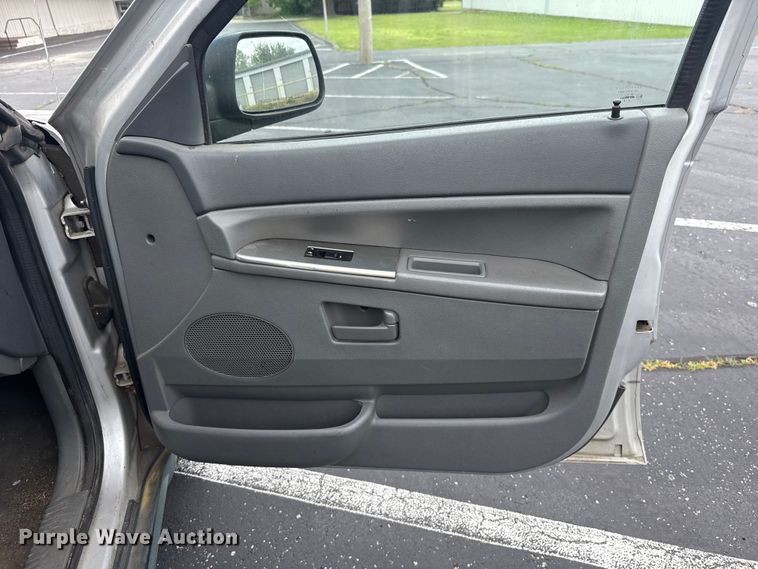 image for item ET6070 2007 Jeep Grand Cherokee SUV