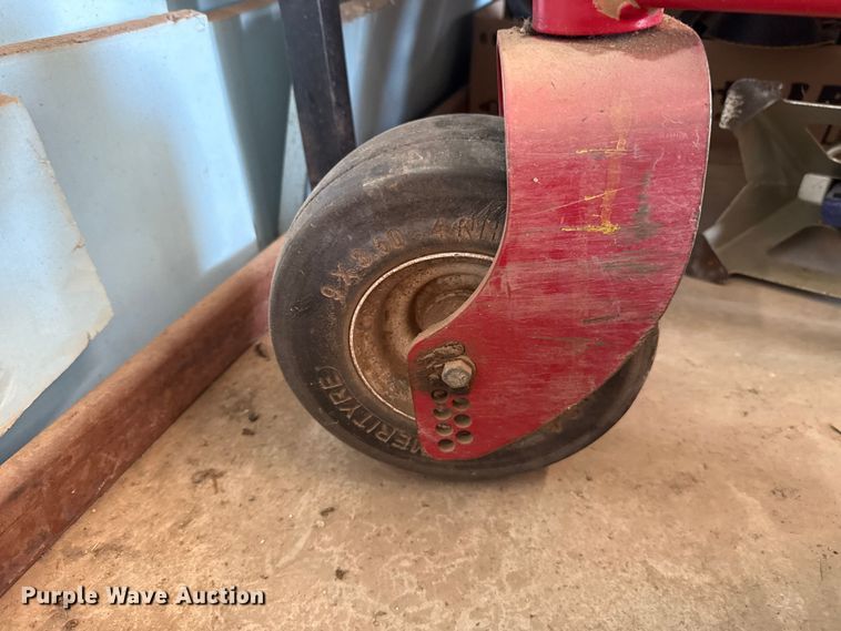 image for item ET6072 Ventrac MJ840 mower deck