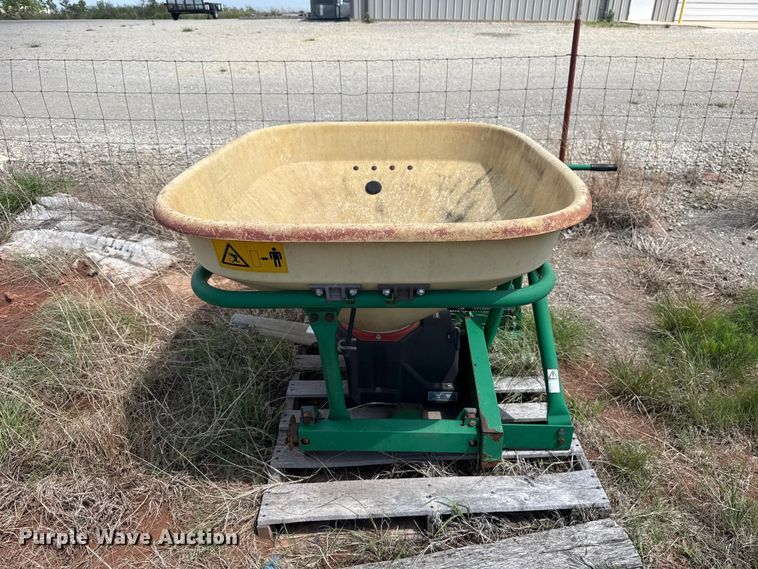image for item ET6074 Vicon spreader