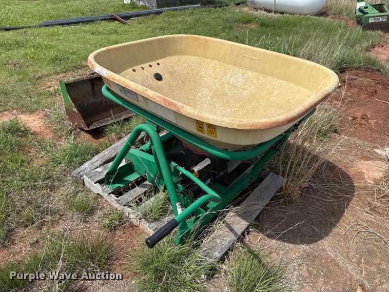 image for item ET6074 Vicon spreader