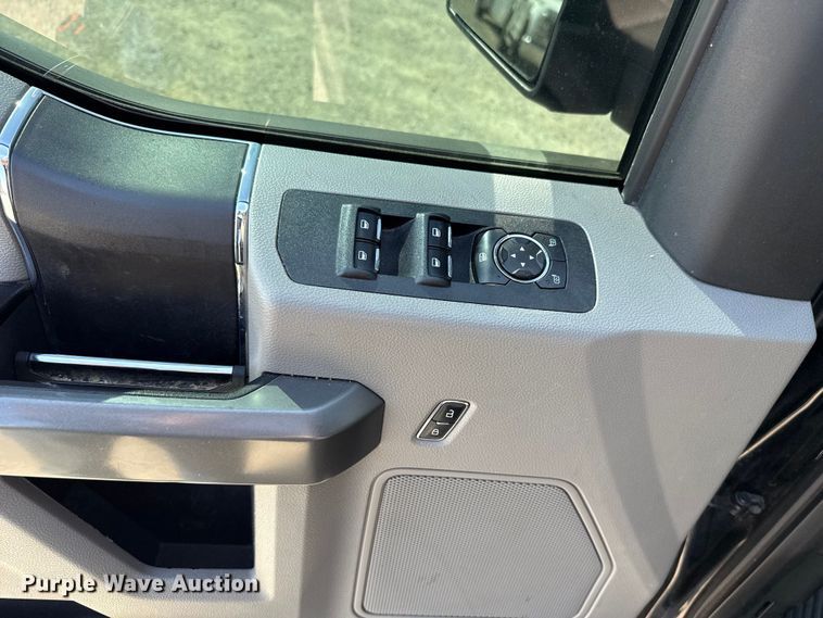 image for item ET6075 2018 Ford F150 Crew Cab pickup truck