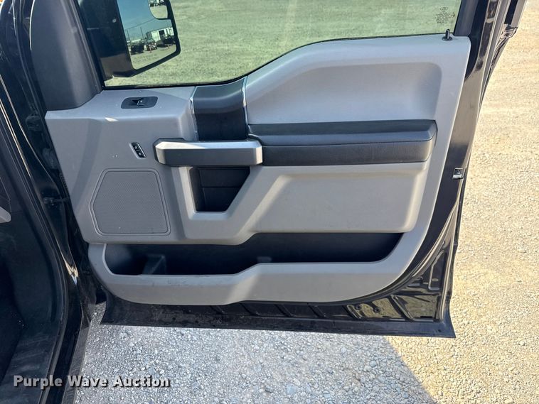 image for item ET6075 2018 Ford F150 Crew Cab pickup truck