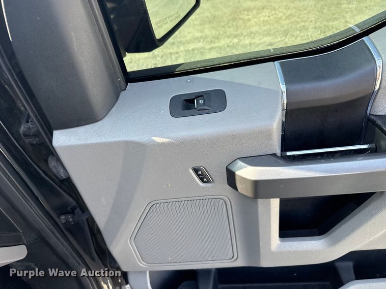 image for item ET6075 2018 Ford F150 Crew Cab pickup truck